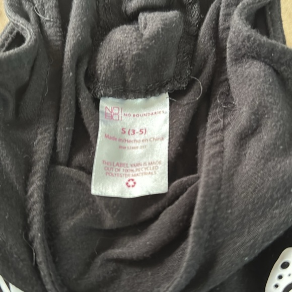 No boundaries - Picture 3 of 3